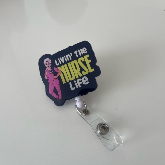 Nurse badge holder - Picture 3 of 3